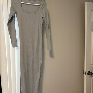 Elegant Gray Long Sleeve Dress